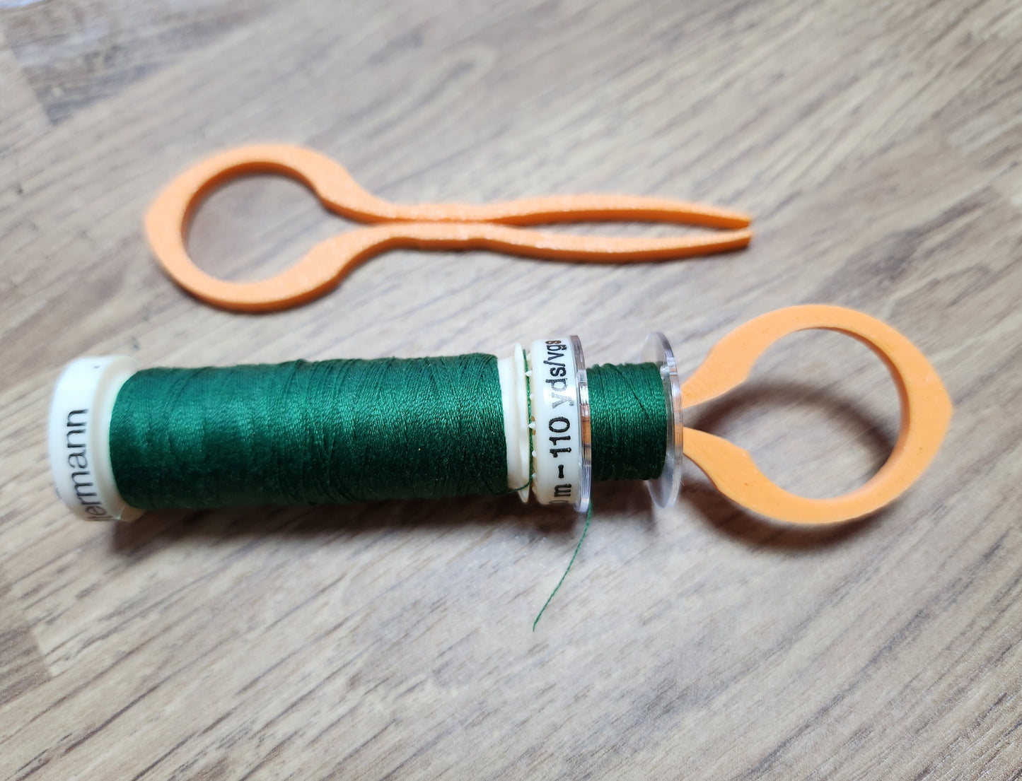 Travel Bobbin & Thread Holder