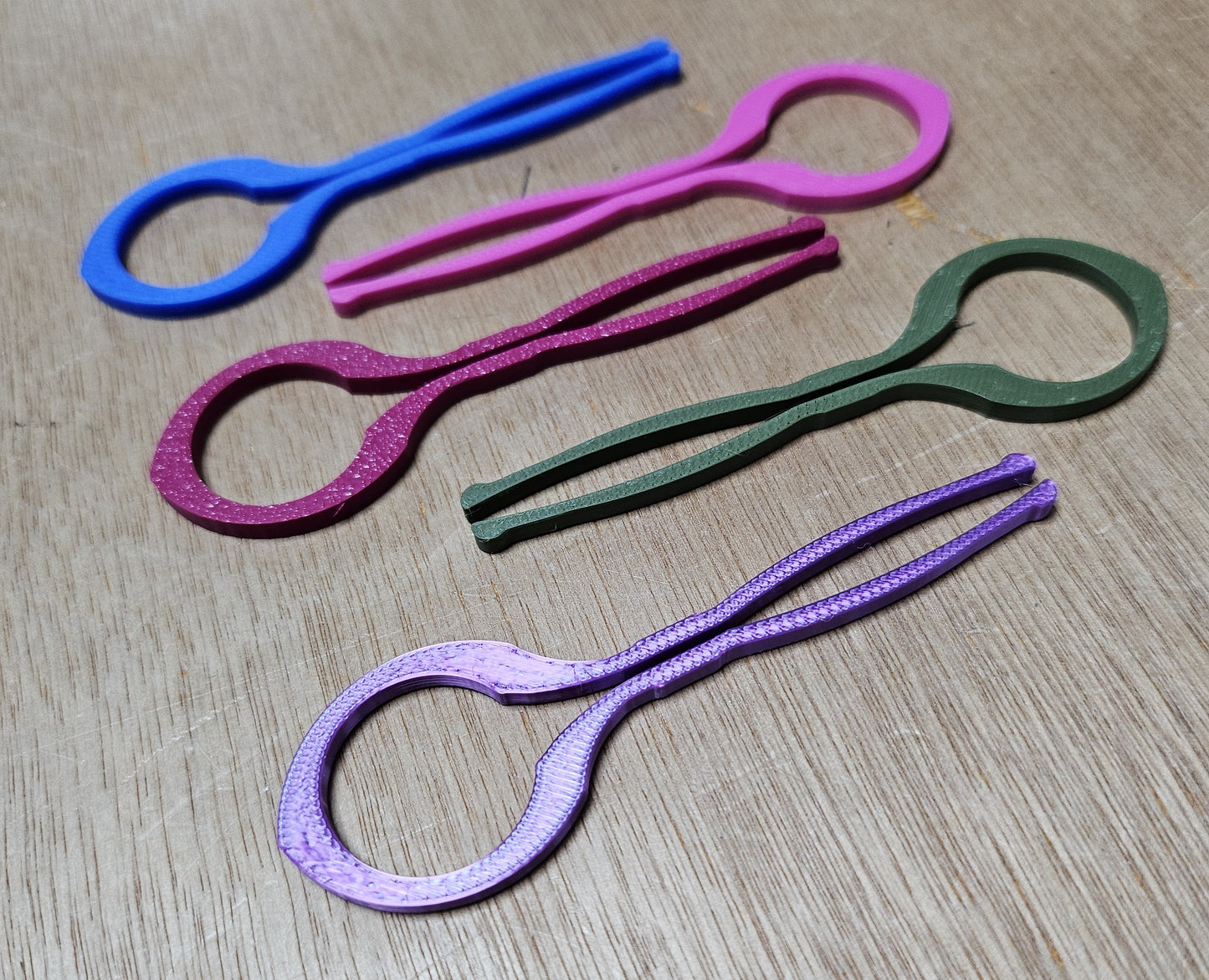 Travel Bobbin & Thread Holder