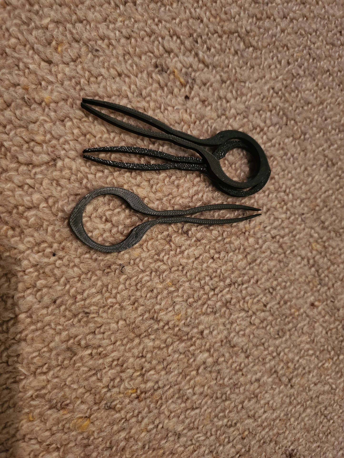 Travel Bobbin & Thread Holder