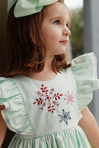 Peony Patterns Mistletoe Embroidery ~ Premium Pack