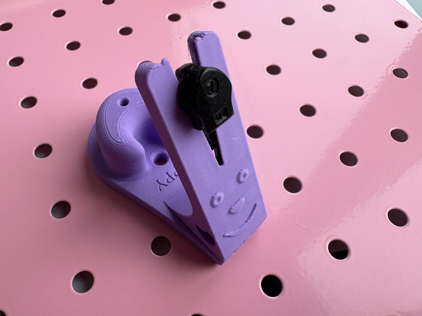 Zippy The 3D Printed Zipper Jig