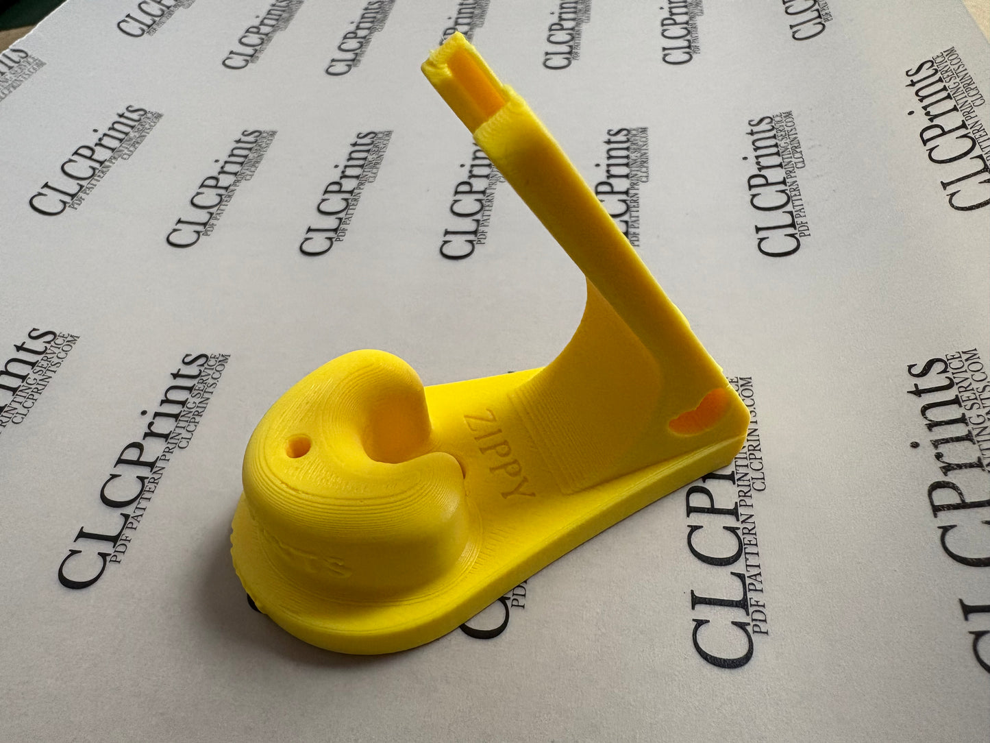 Zippy The 3D Printed Zipper Jig